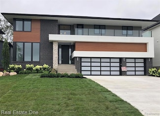 1830 Sadie Shore Dr, Commerce Township, MI 48382