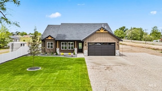 329 W Blvd, New Plymouth, ID 83655