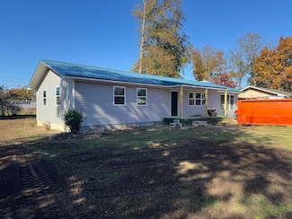 1102 Sapp St, Cassville, MO 65625