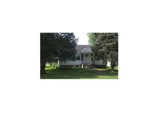 203 W Hilton St, Marengo, IA 52301