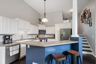 15558 Brookside Ln NW, Prior Lake, MN 55372