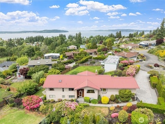 916 Kari Ln, Steilacoom, WA 98388