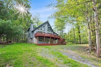 73 Cedarwood Terrace, Hamlin, PA 18427
