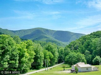 2736 Alhambra Rd, Roseland, VA 22967