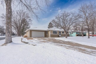 1198 Madison St S, Shakopee, MN 55379