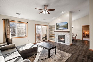1369 Preston Ln, Shakopee, MN 55379