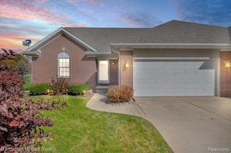 13303 Spruce Ct Unit 8, Linden, MI 48451