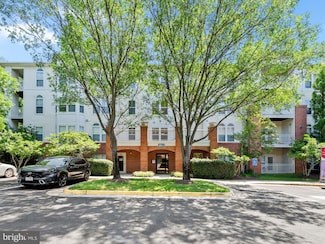 2911 Deer Hollow Way Unit 118, Fairfax, VA 22031
