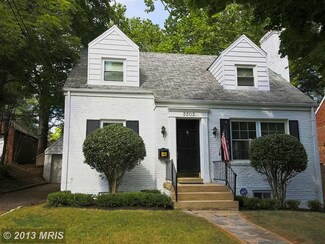 3303 Cummings Ln, Chevy Chase, MD 20815