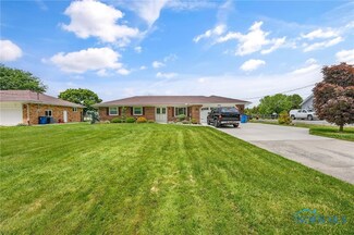 6305 Brown Rd, Oregon, OH 43616