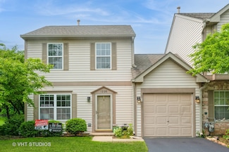 1226 N Village Dr, Round Lake Beach, IL 60073