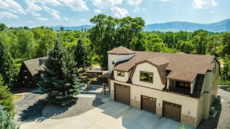 696 Big Goose Rd, Sheridan, WY 82801