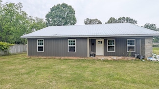101 N Bernis St, Brookland, AR 72417