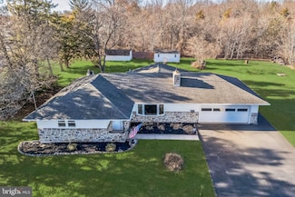 571 Royersford Rd, Royersford, PA 19468