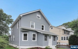 114 Daniel Ave, Rutherford, NJ 07070