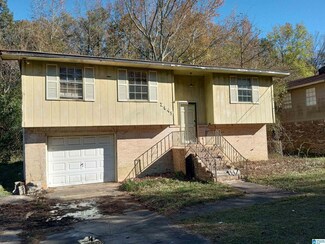 2649 6th St NE, Center Point, AL 35215