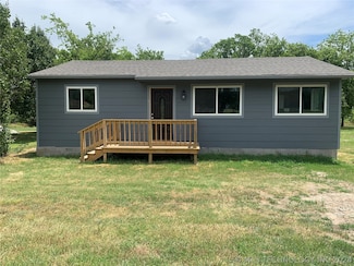 9933 S 4210 Rd, Chelsea, OK 74016