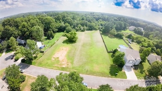 144 Longlea Dr, Clover, SC 29710