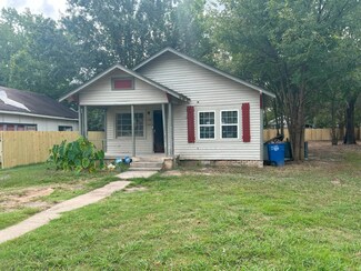 1908 W Long 17th St, North Little Rock, AR 72114