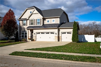 3025 Cloverhurst St NE, Canton, OH 44721