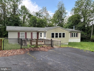 180 Lilly Rd, Honey Brook, PA 19344