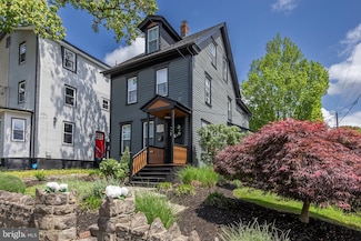 129 S Church St, Moorestown, NJ 08057