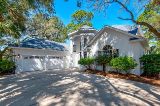 917 Sara Dr, Shalimar, FL 32579