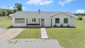 698 County Road 3825, Jacksboro, TX 76458