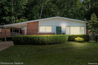 1293 Moulin Ave, Madison Heights, MI 48071