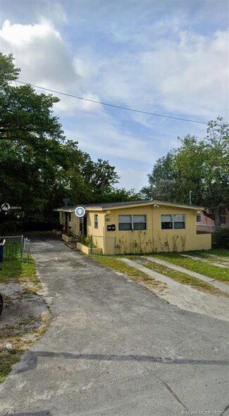 2036 NW 70th St, Miami, FL 33147
