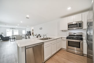 337 Riverwood Village Ln, Sealy, TX 77474