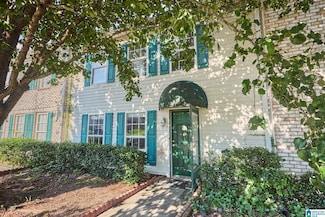 1303 Hillsboro Ln, Helena, AL 35080