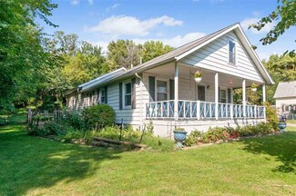 2230 Otis Rd SE, Cedar Rapids, IA 52403