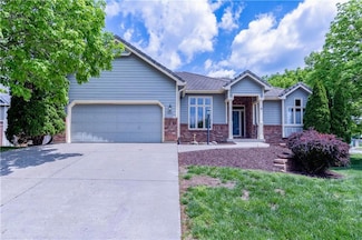 4804 Palm Valley Ct, Lawrence, KS 66047