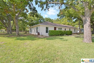 927 Field St, San Marcos, TX 78666