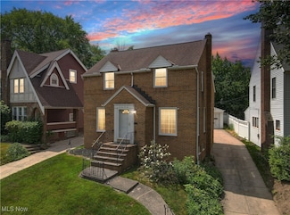 3698 Washington Blvd, University Heights, OH 44118