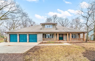 925 Kensey Ct, Plano, IL 60545