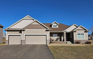 19296 Hilldale Ave, Lakeville, MN 55044