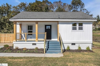 69 Dorsey Ave, Greenville, SC 29611