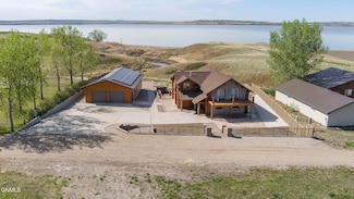 11268 Key's Cove Loop, Ray, ND 58849