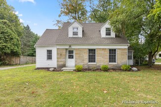 2634 Lake Michigan Dr NW, Grand Rapids, MI 49504