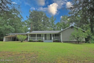 122 Old Mobile Hwy, Lucedale, MS 39452