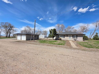 2511 O Rd, Dwight, NE 68635