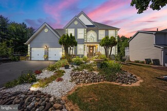 628 Nicole Dr, Southampton, PA 18966