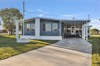 3169 Saturn Cir, North Fort Myers, FL 33903