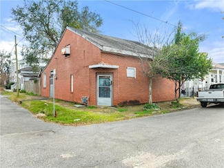 2500 Saint Thomas St, New Orleans, LA 70130