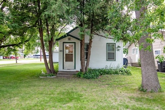 103 3rd St NE, Barnesville, MN 56514