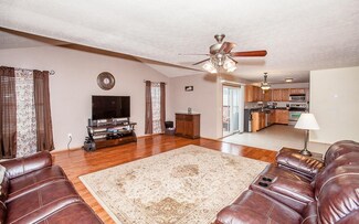 100 Dunn Cir, Georgetown, KY 40324