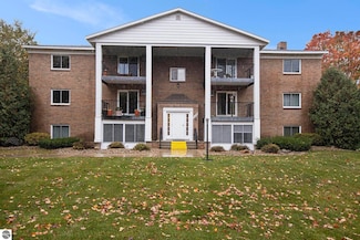 530 Georgetown Dr Unit 46, Traverse City, MI 49684