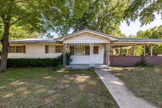 508 W Choctaw St, Broken Bow, OK 74728